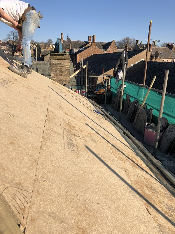 Installing new roof boards at 33a Chapel St
